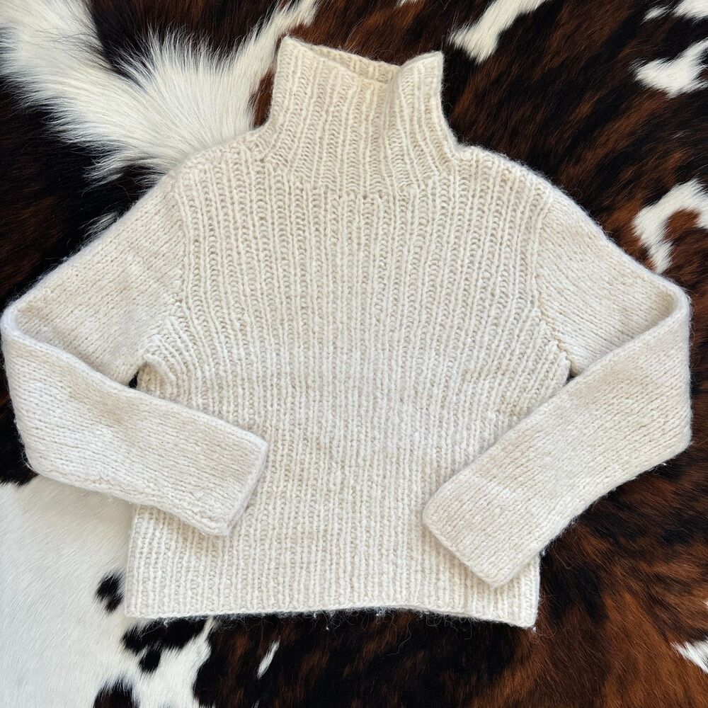 Cropped Thickly Knit Turtleneck